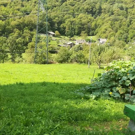 Il Bilocale Della Nonna Feriehus Locana